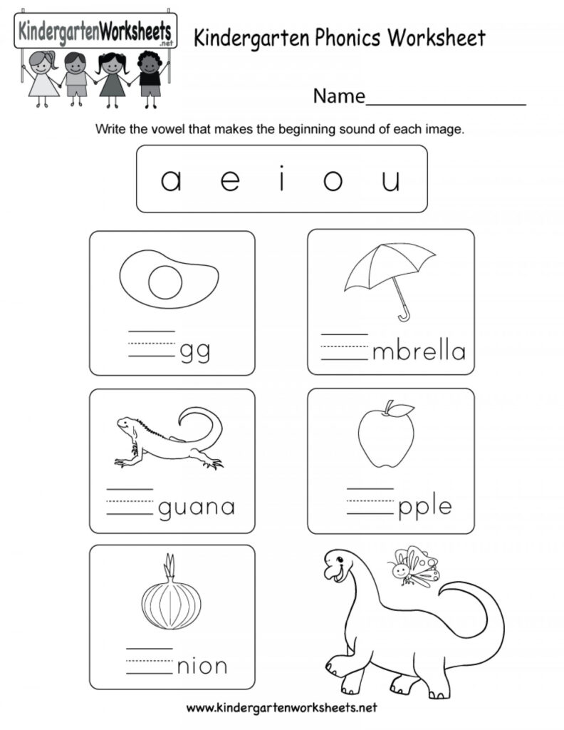 Vowel Worksheet For Preschool   Clover Hatunisi Within Letter Vowels Worksheets