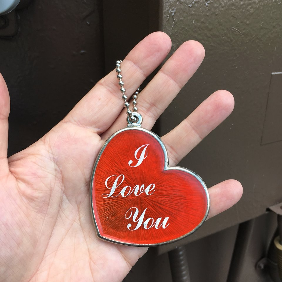 Vintage 1980S Valentines Large Heart Keychain. ❤️ - Depop