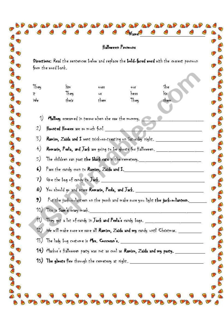 English Worksheets: Halloween Pronouns