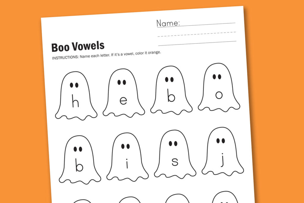 Worksheet Wednesday: Boo Vowels   Paging Supermom