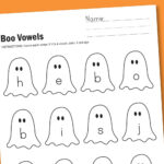 Worksheet Wednesday: Boo Vowels | Vowel Worksheets, Vowel