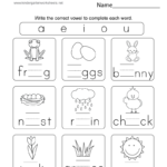 Free Printable Spring Phonics Worksheet For Kindergarten