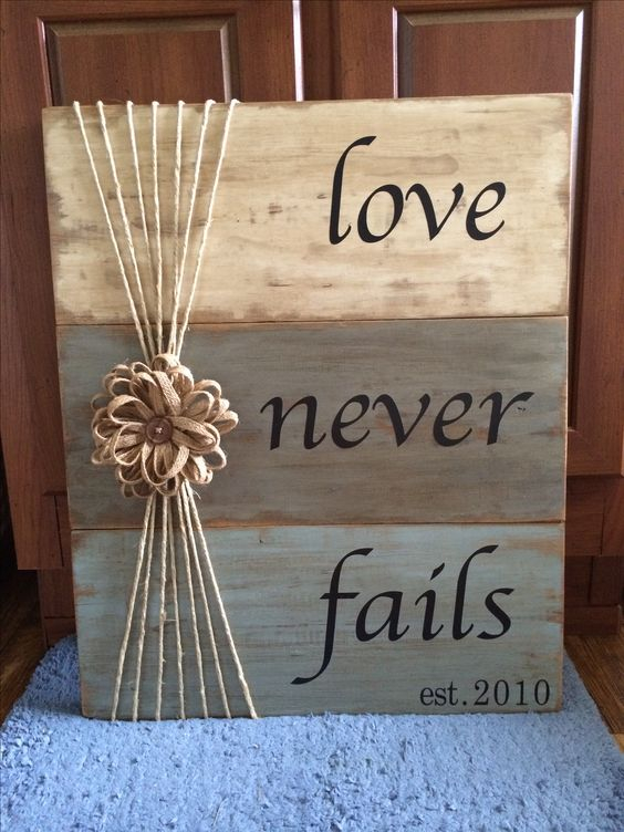 19 Totally Amazing DIY Pallet Crafts For Valentine s Day